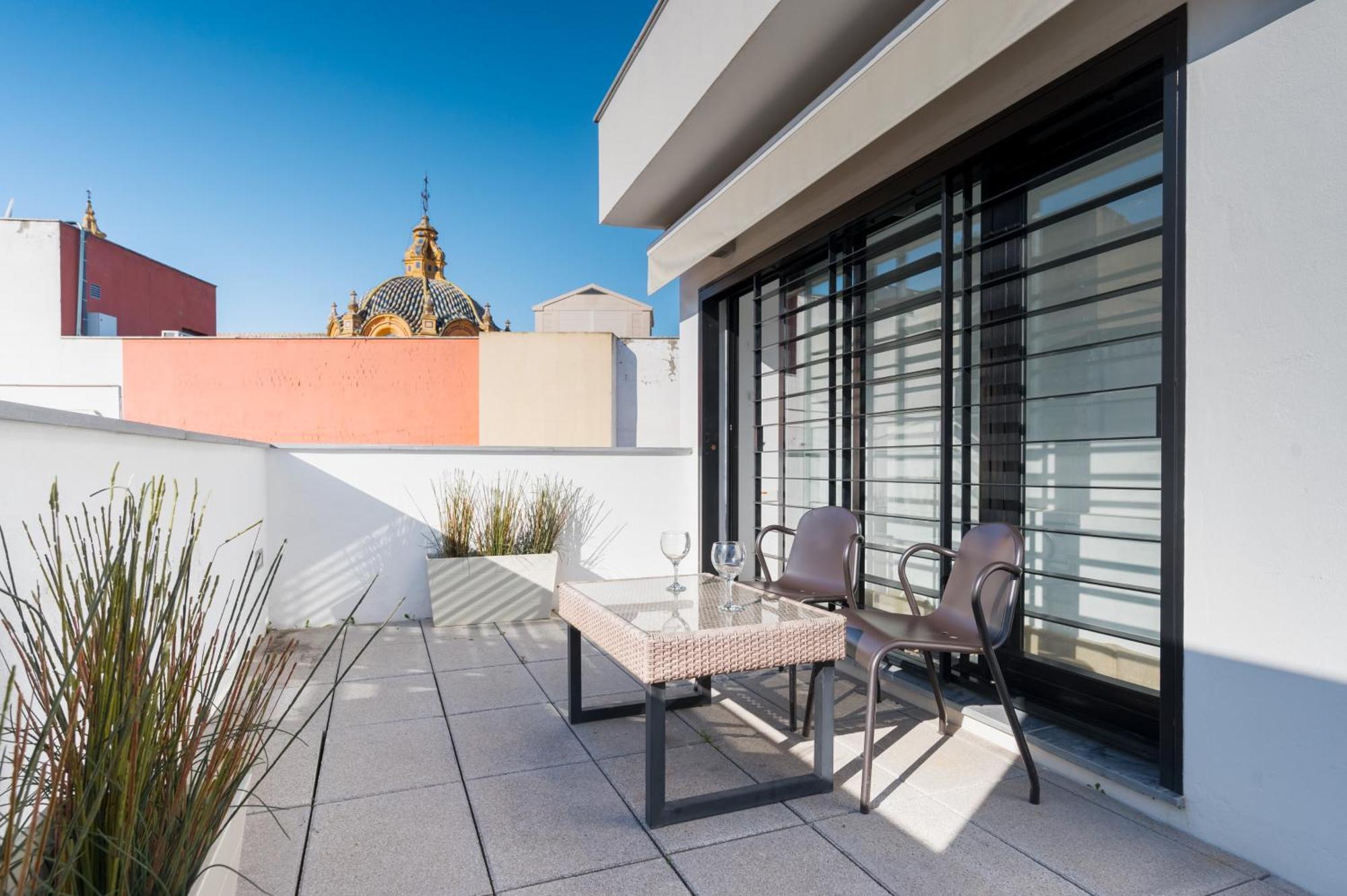 Attic With Terrace- 1Bd 1Bth- Corral Del Rey Apartment Seville Exterior photo