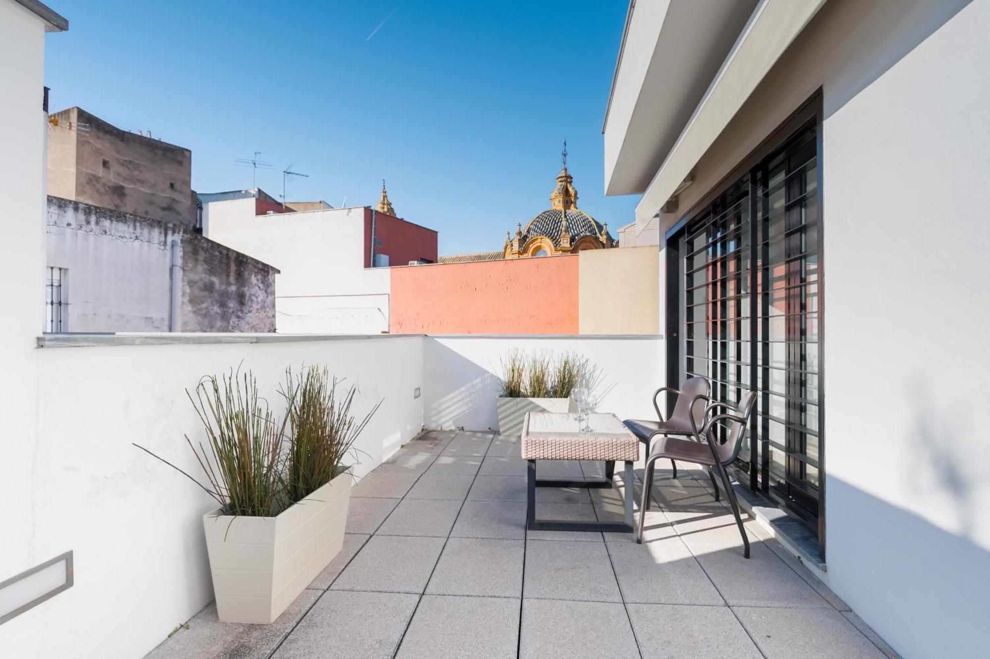 Attic With Terrace- 1Bd 1Bth- Corral Del Rey Apartment Seville Exterior photo