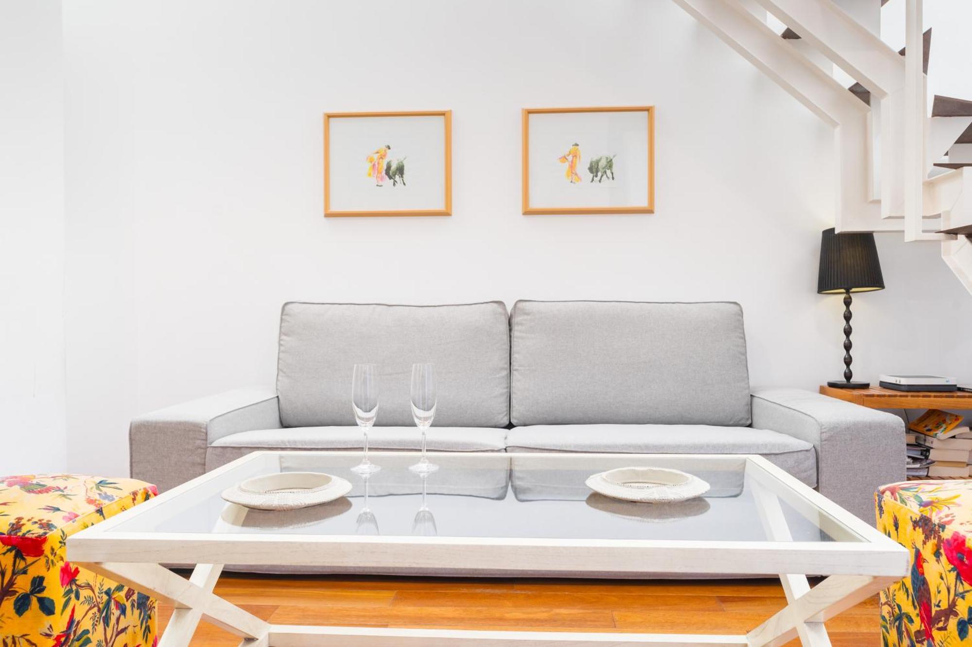 Attic With Terrace- 1Bd 1Bth- Corral Del Rey Apartment Seville Exterior photo
